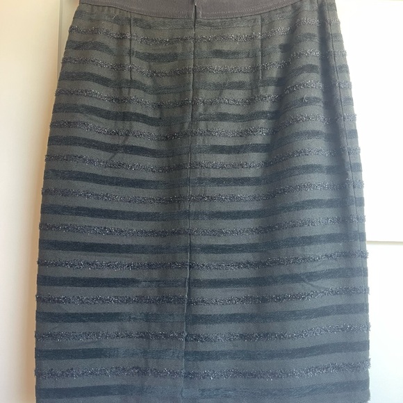 Ann Taylor pencil skirt - Picture 5 of 5